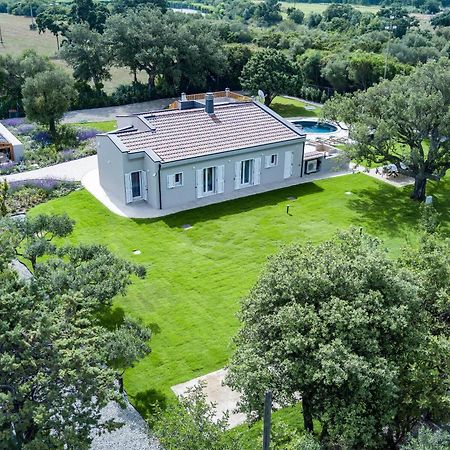 Villa Golden Root Real Estate San Teodoro  Ngoại thất bức ảnh
