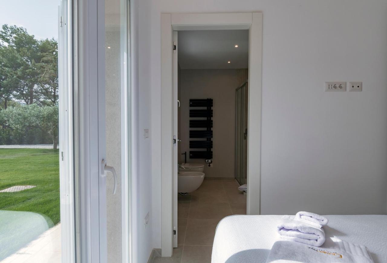 Villa Golden Root Real Estate San Teodoro  Ngoại thất bức ảnh